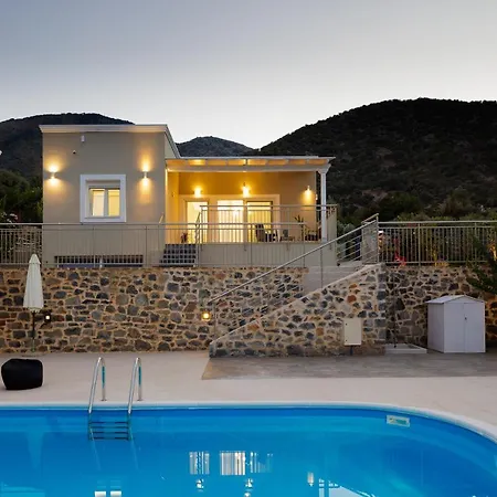 Family Friendly Basilicata Attali Private Pool,children Area * Vlikhádha